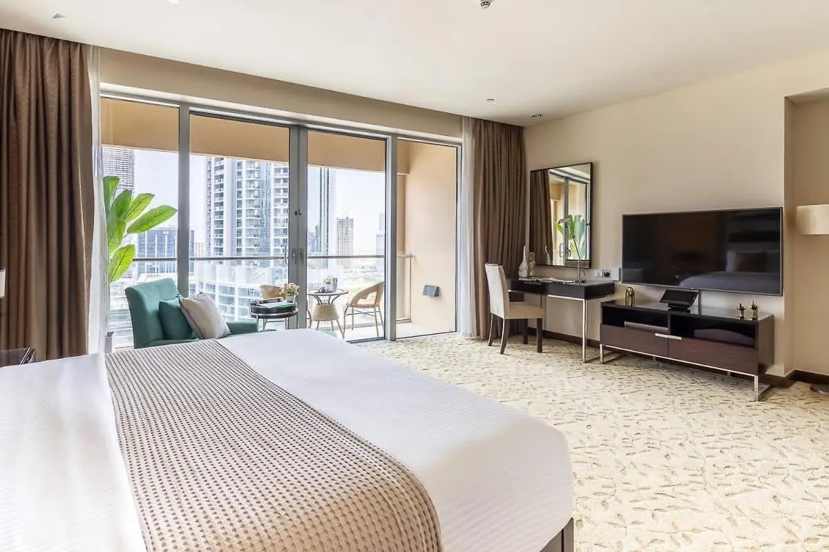 Frank Porter - Emaar Residences Fashion Avenue Dubai 0*,