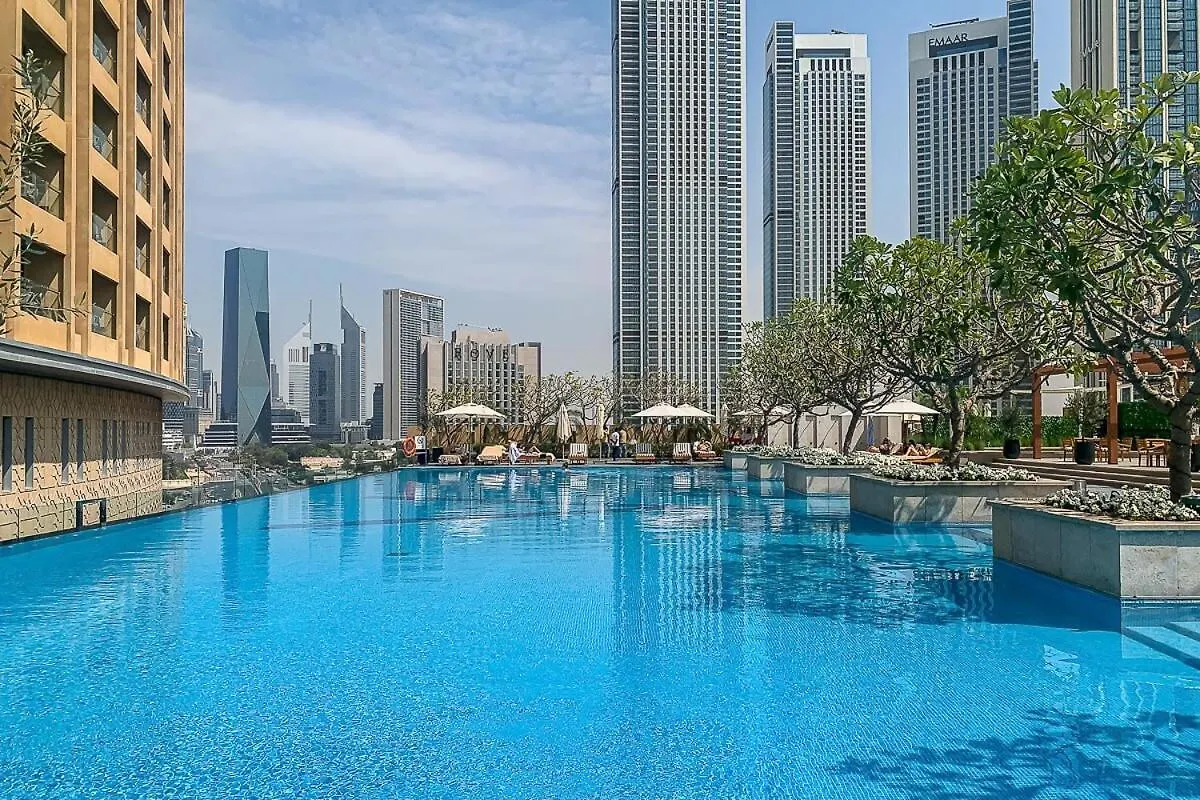 Frank Porter - Emaar Residences Fashion Avenue Dubai 0*,